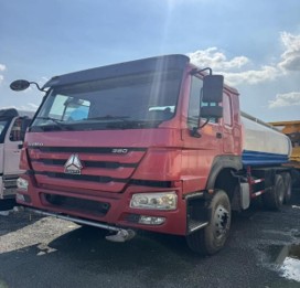 Howo Water Truck - Image 2