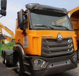 Howo NX Tractor Truck - Image 4