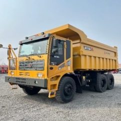 Wide-body mining truck